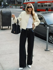 Francesca Jas | Chique Minimalistische Dames zomerjas met Tijdloos Design en Elegante Pasvorm