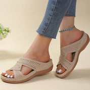 Dames Orthopedische Sandalen met Perforatie, Kruisende Bandjes en Ondersteunende Zool - Beige/Bruin/Blauw