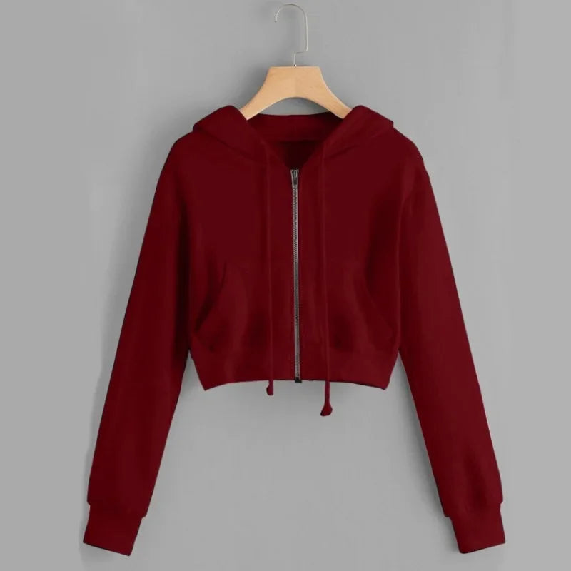 Alessia Hoodie | Kort Dames Sweatshirt met Kap en Trendy Winterlook