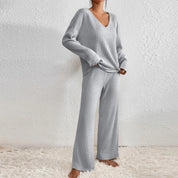 Lena Set | Gebreide Dames Loungewear Set met V-hals en Luchtige Pasvorm voor de Lente