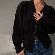 Mara Cardigan | Dames Vest met V-hals en Elegante Knoopsluiting