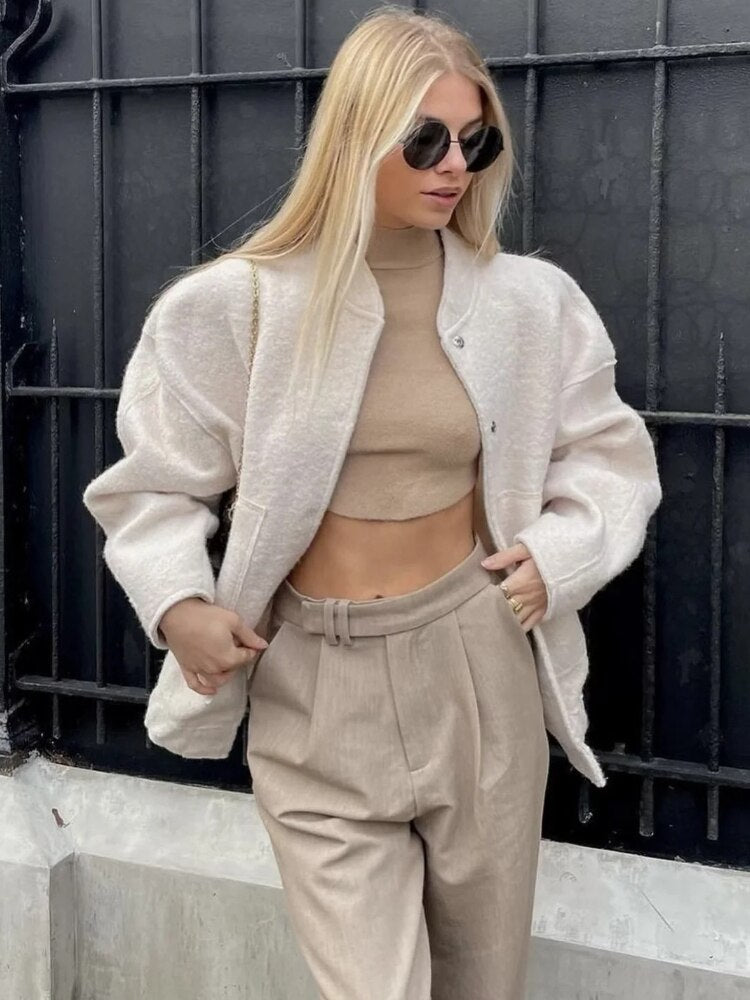 Daphne Mantel | Oversized Wollen Mantel met Ronde Hals en Verborgen Knopen