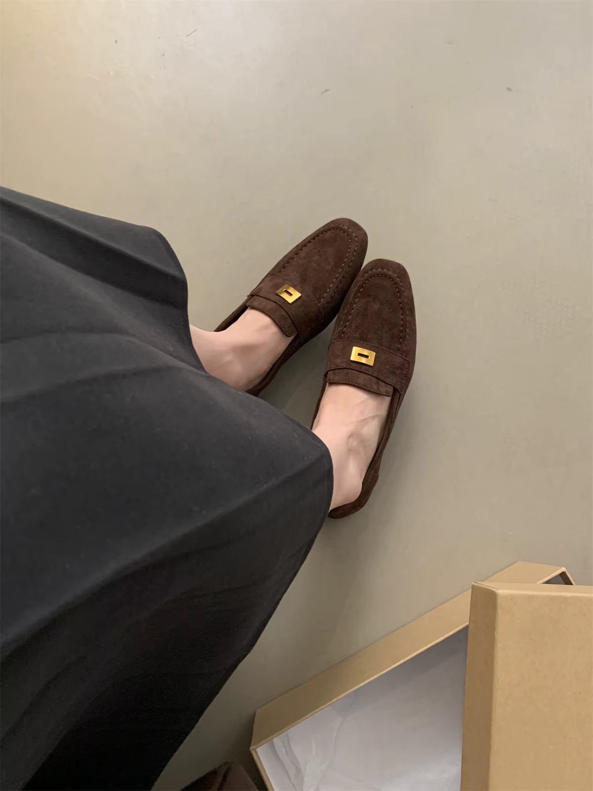 Suède Loafers Dames. Lichtgewicht, Tijdloos Comfortabel – Maison Elara
