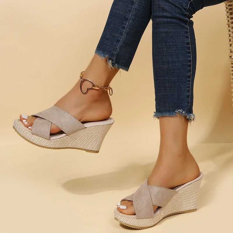 Sandalias-de-cu-a-con-plataforma-para-mujer-zapatillas-informales-con-punta-abierta-chanclas-romanas-trenzadas.jpg_Q90.jpg__2.png