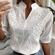 Anae Blouse | Geborduurde Damesblouse met V-hals en Luxe Afwerking