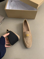 Suède Loafers Dames. Lichtgewicht, Tijdloos Comfortabel – Maison Elara