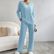Lena Set | Gebreide Dames Loungewear Set met V-hals en Luchtige Pasvorm voor de Lente