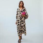 Midi Jurk Dames Panterprint met V-Hals en Korte Mouwen - Panterprint - Maelen