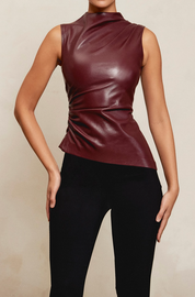 Skylar Top | Rode Bodycon Leren Dames Top met Aansluitende Pasvorm