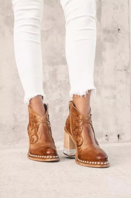 Lana Boots | Trendy Cowboylaarsjes voor Elke Outfit en Elk Seizoen