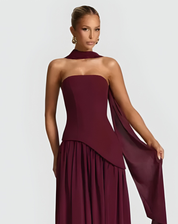 Maxi Galajurk voor Dames met Asymmetrisch Korset, Sjaal en Halterhals - Rood/Zwart/Donkerblauw