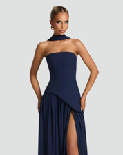 Maxi Galajurk voor Dames met Asymmetrisch Korset, Sjaal en Halterhals - Rood/Zwart/Donkerblauw