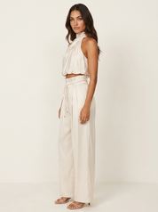 Tweedelige Satijnen Co-ord Set Seraphine met Haltertop en Wijde Broek - Zwart/Champagne/Rood