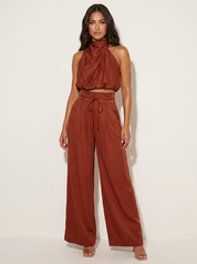 Tweedelige Satijnen Co-ord Set Seraphine met Haltertop en Wijde Broek - Zwart/Champagne/Rood