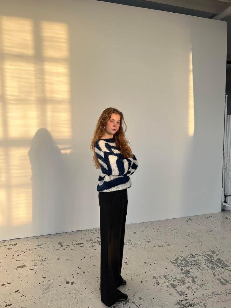 Lucia Oversized dames trui met ronde hals – comfortabele gebreide trui met lange mouwen