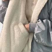 CHIARA Arctic Elegance Jas | Getailleerde Waterafstotende Bomberjack met Capuchon en Zachte Voering