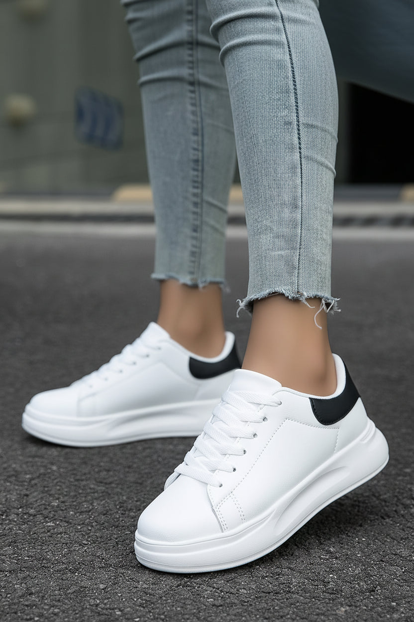 Witte Sneakers Dames met Dikke Zool en Comfortabel Demping voor Dagelijks Gebruik - Stella Vito