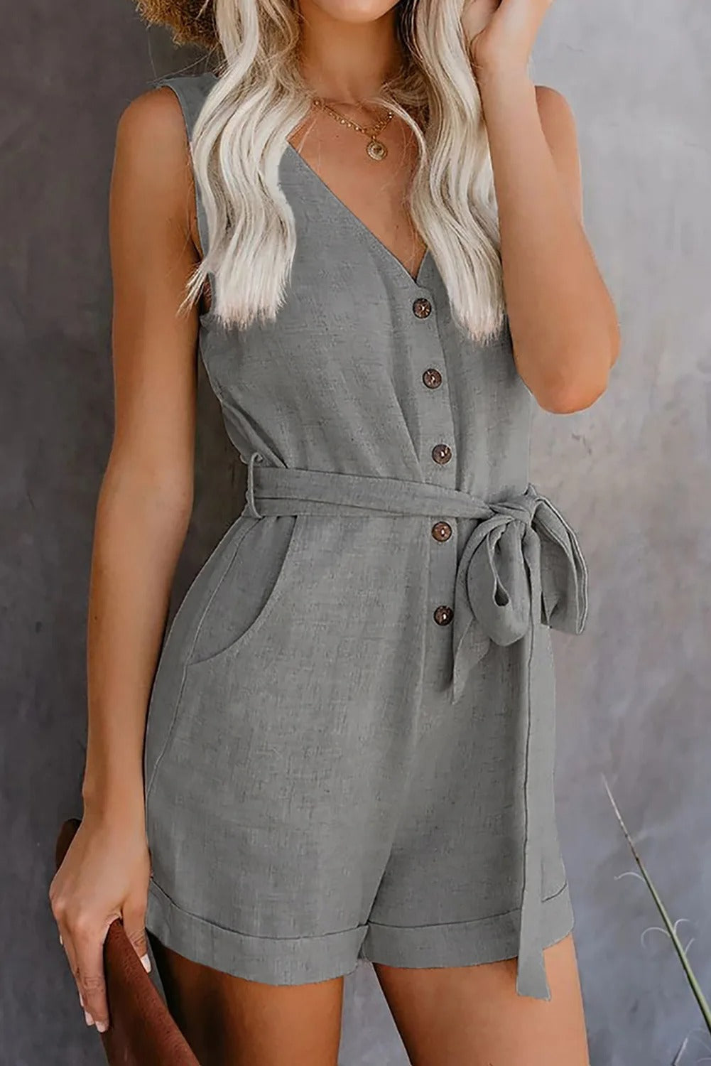 Rosa Jumpsuit | Korte Jumpsuit met V-Hals, Taille Riem en Stretch voor Zomercomfort