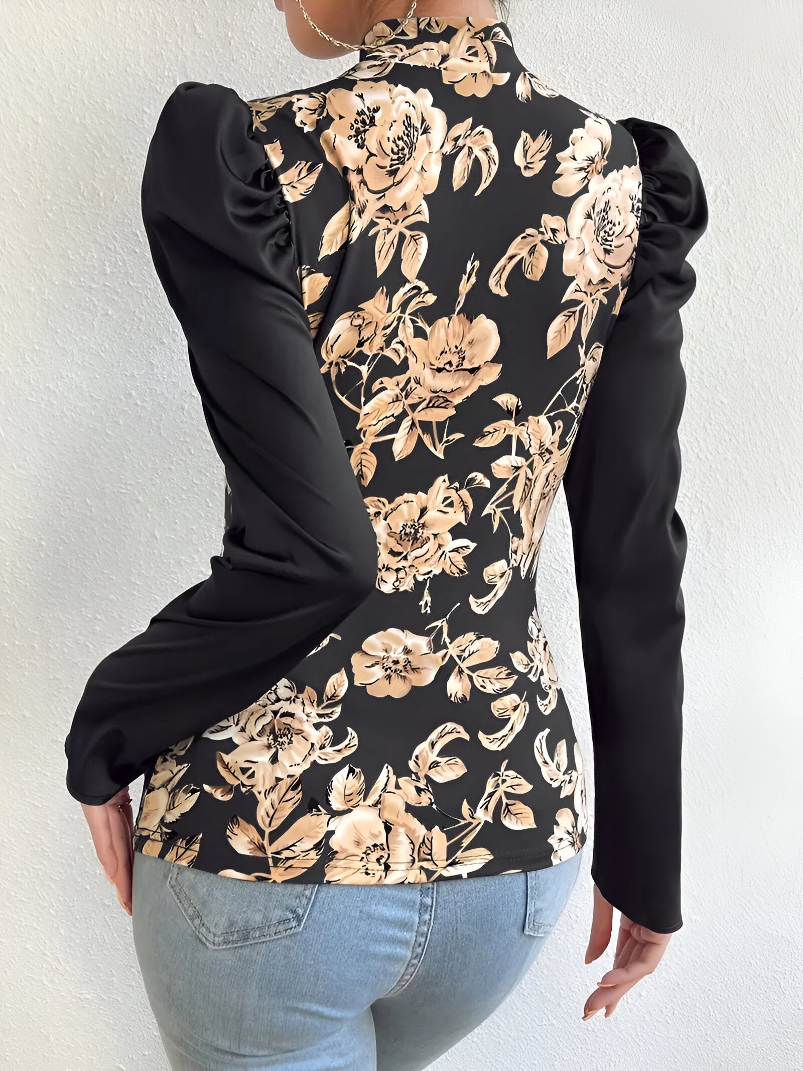 Valentina Floral Blouse | Damesblouse met Opstaande Kraag, Speelse Bloemenprint en Verfijnde Pofmouwen