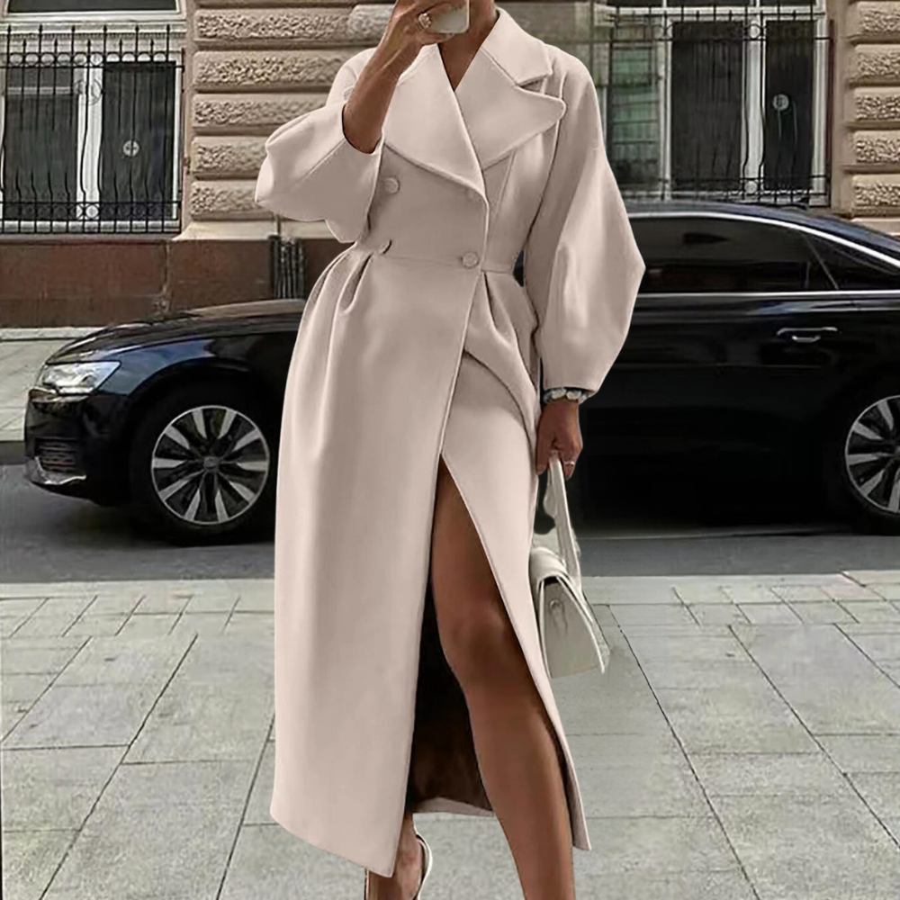 Adira Jas | Getailleerde Winterjas met Double-Breasted Design en Volumineuze Mouwen