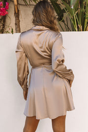 Valentina satijnen wikkeljurk dames – elegante V-hals met lange mouwen