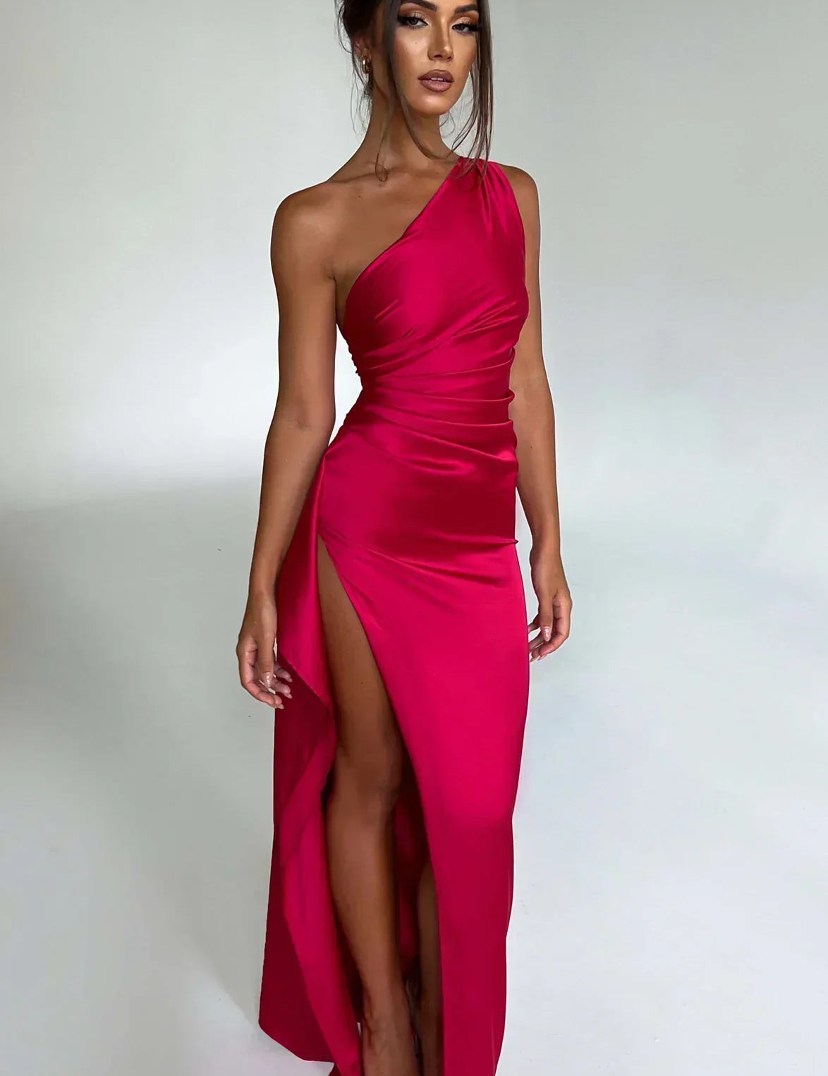 ariel-maxi-dress-red-dress-babyboo-fashion-30392566710335_1174x1800_0a356c2e-c5cb-4688-9a4d-f119948347a9.webp