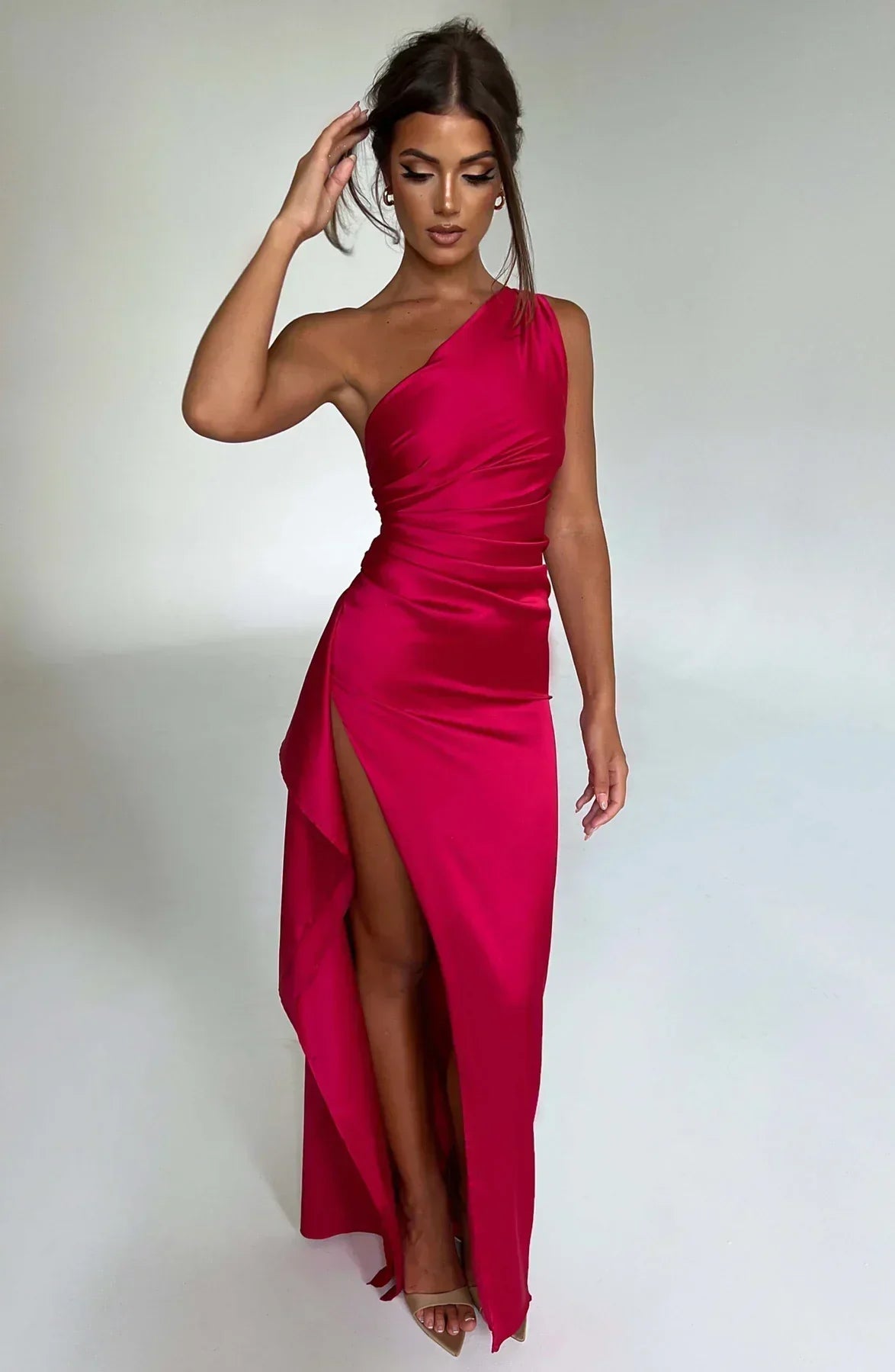 Valentina Splitjurk | Satijnen One-Shoulder Avondjurk met Elegante Hoge Split