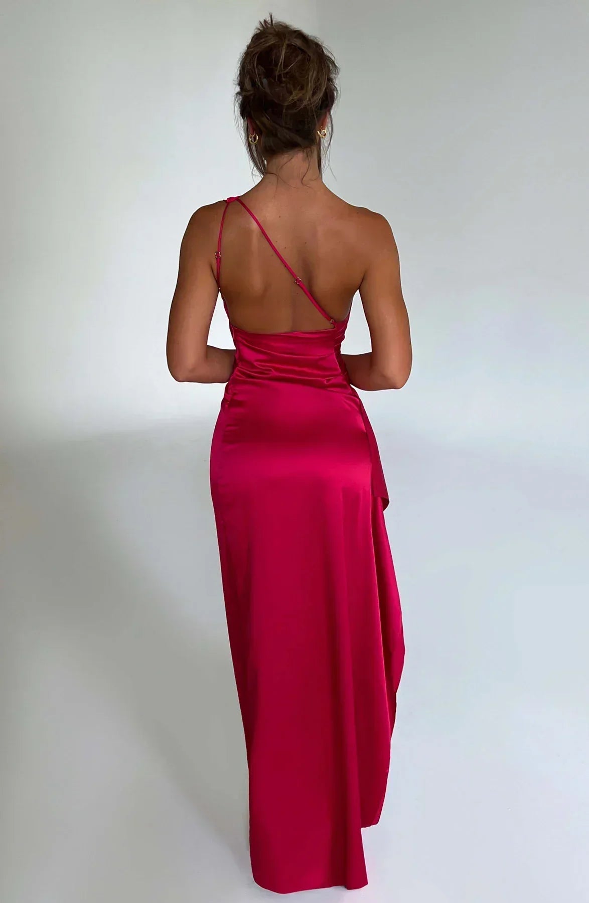 Valentina Splitjurk | Satijnen One-Shoulder Avondjurk met Elegante Hoge Split
