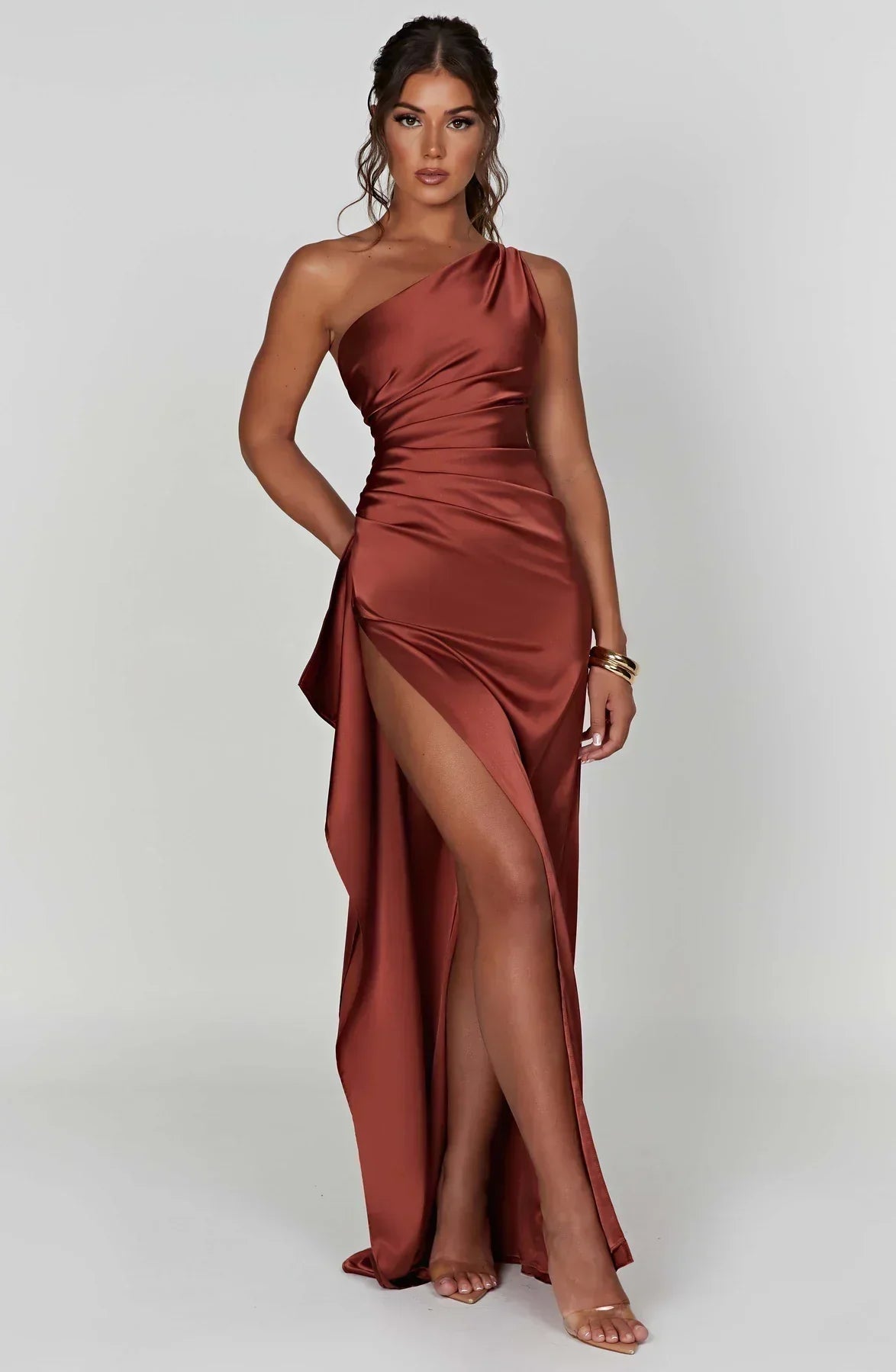 Valentina Splitjurk | Satijnen One-Shoulder Avondjurk met Elegante Hoge Split