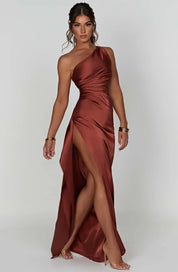 Valentina Splitjurk | Satijnen One-Shoulder Avondjurk met Elegante Hoge Split