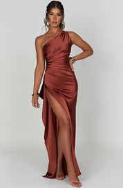 Valentina Splitjurk | Satijnen One-Shoulder Avondjurk met Elegante Hoge Split