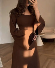 Renata Jurk | Lange Mouwen Jurk met Flatterend Silhouet en Tijdloze Elegantie