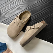 Suède Clogs Dames met Gesloten Neus en Verstelbare Gesp - Bruin / Beige / Zwart - Boston-Sandalen