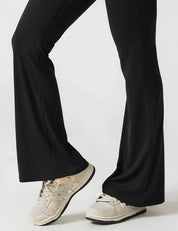 Elena Jumpsuit | Trendy Jumpsuit met Flared Broek, Scrunch-Detail en Diepe V-Rug