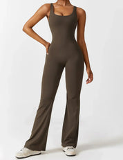 Elena Jumpsuit | Flared Dames Jumpsuit met V-Rug en Shaping Effect