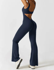 Elena Jumpsuit | Trendy Jumpsuit met Flared Broek, Scrunch-Detail en Diepe V-Rug