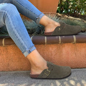 Suède Clogs Dames met Gesloten Neus en Verstelbare Gesp - Bruin / Beige / Zwart - Boston-Sandalen