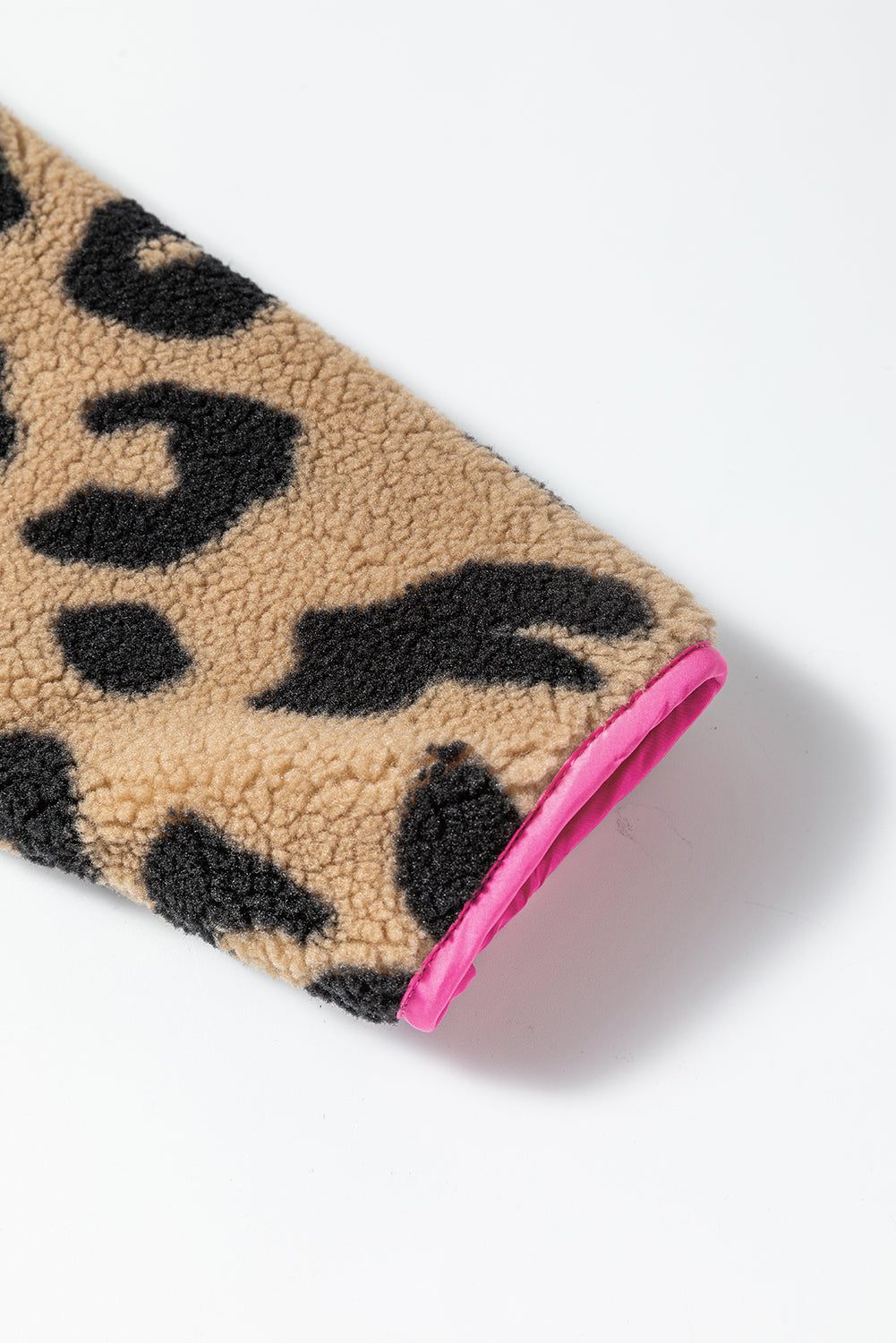 Patchwork Fleecejas met Luipaardprint | Comfort en Stijl in Eén