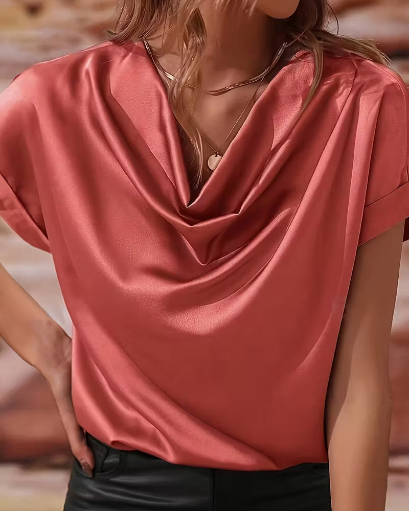Satijnen Blouse Dames met Waterval Decolleté en Korte Mouw - Sofia Marinetti