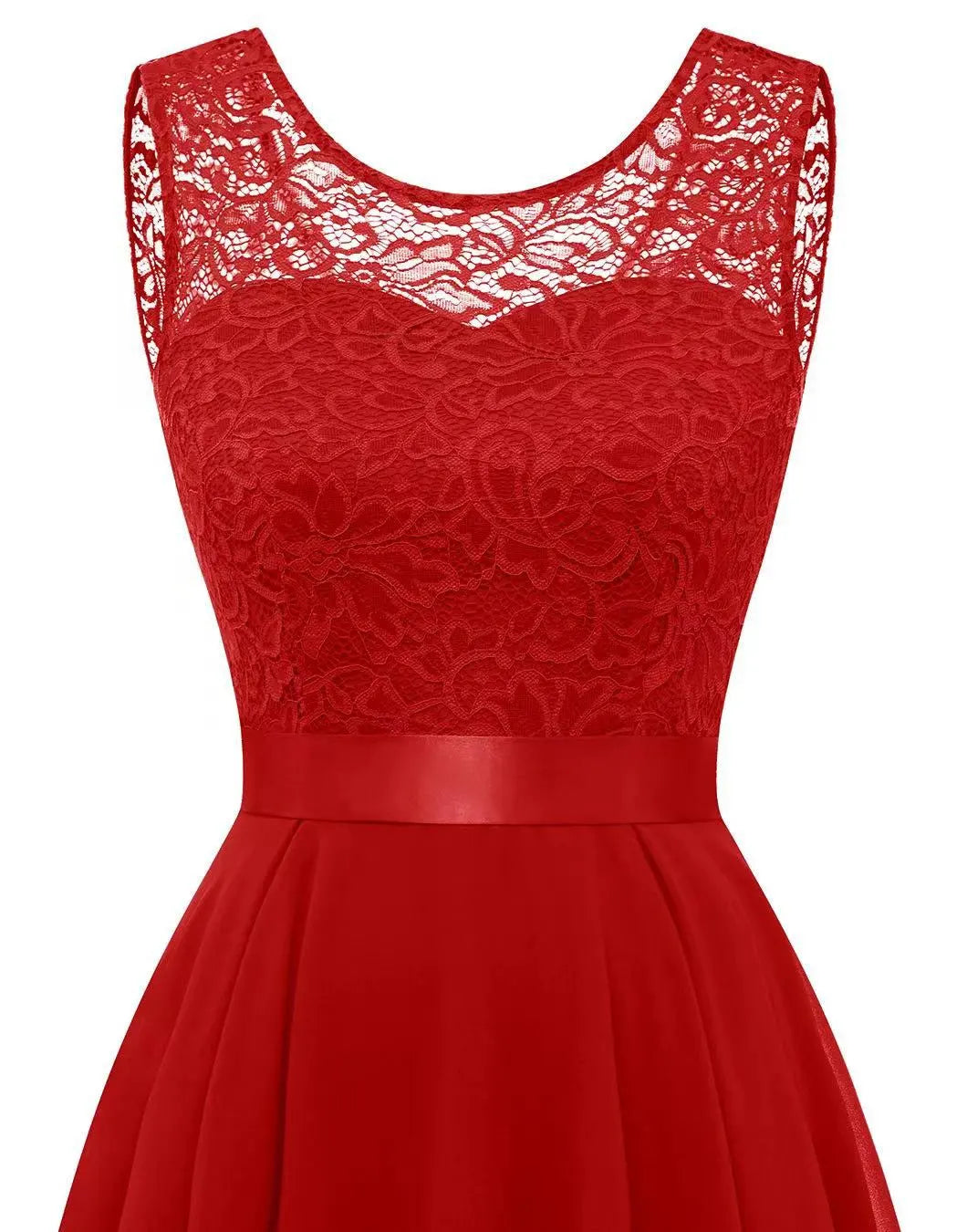 Serena Jurk | Asymmetrische Avondjurk met Vloeiende Rok en Kanten Details