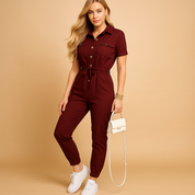 Allesia dames jumpsuit | Getailleerde one-piece met knoopsluiting | Elegante pasvorm