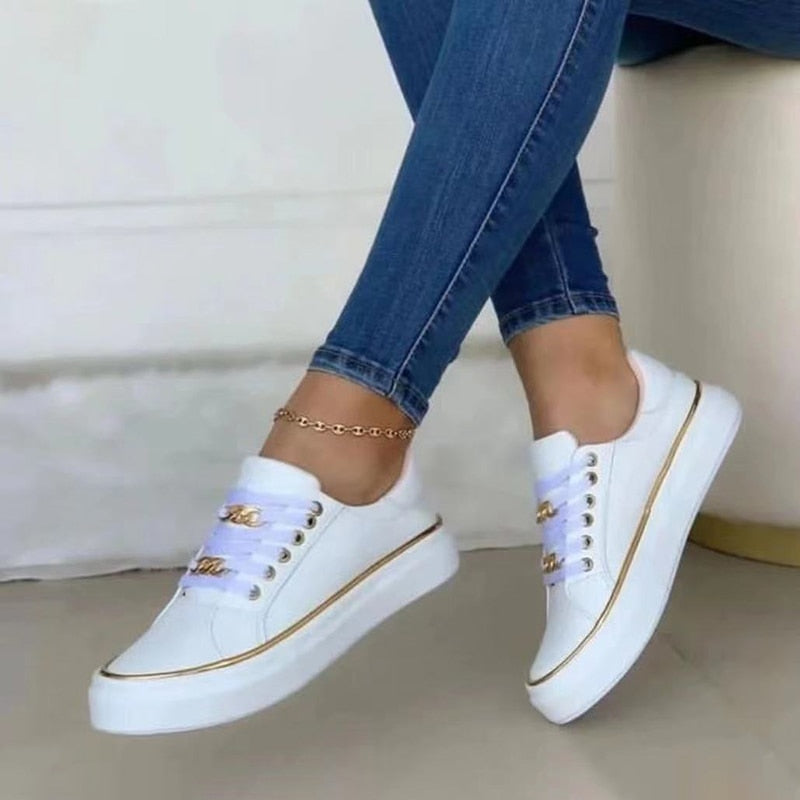 Abrielle | Dames Sneakers met Kettingdetail en Plateauzool – Mode Ontmoet Comfort