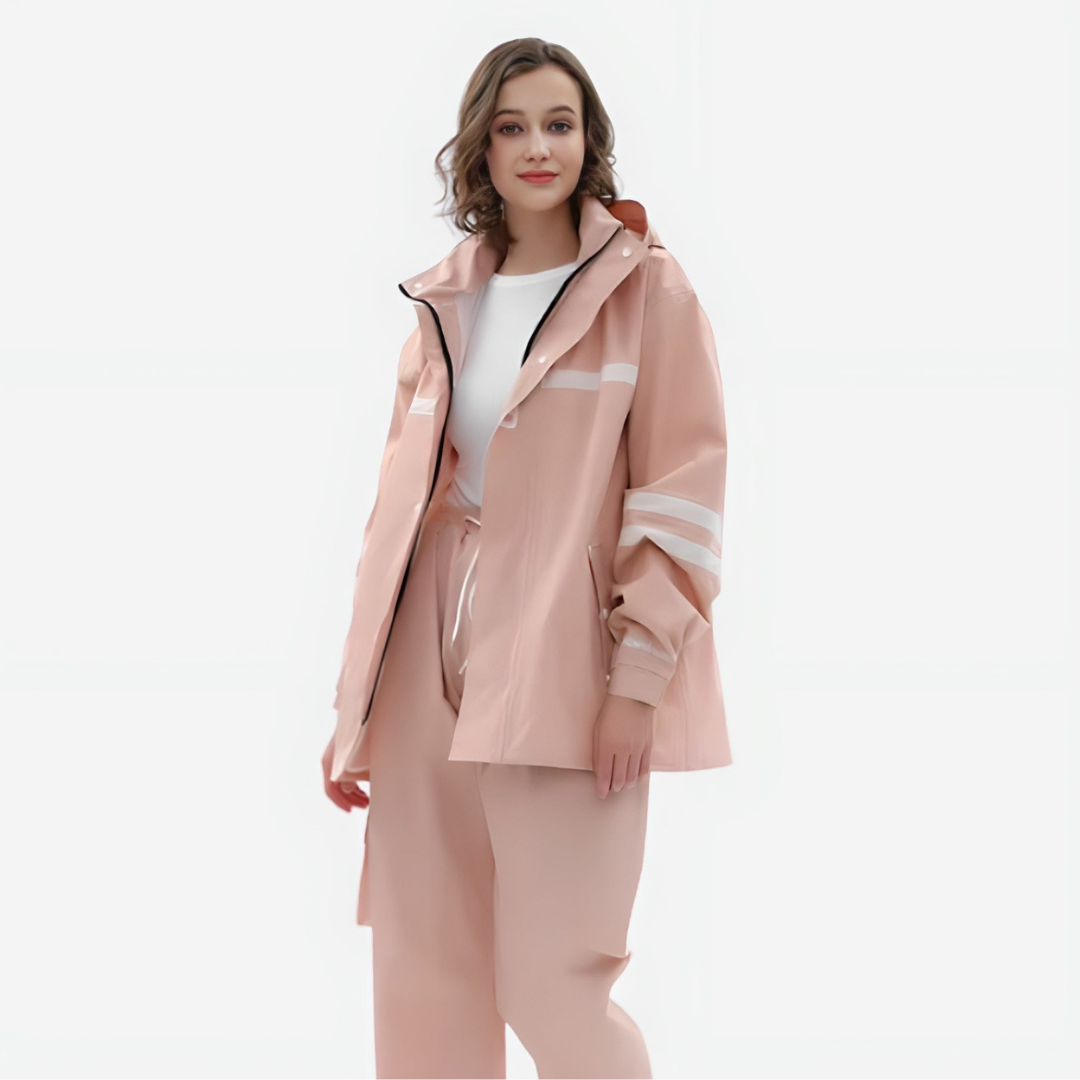dames-regenpak-beige-lichtgewicht-en-ademend-volledig-waterdicht-voor-stijlvolle-bescherming-tegen-r-2.png