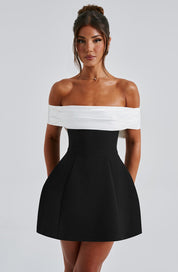 Giulia Dress | Romantische Bardot Jurk met Strikdetail en Speelse Bubble Rok