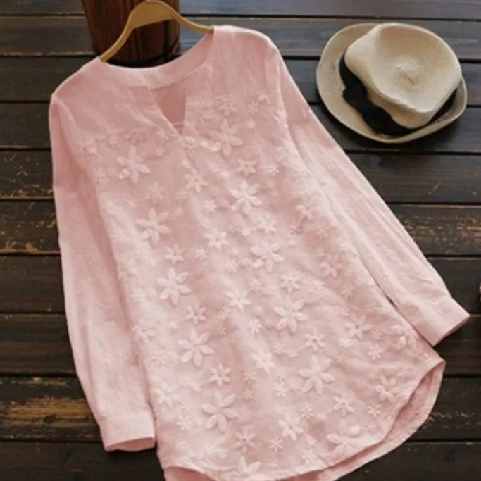 Serena Blouse | Dames Blouse met Bloemenborduursel en Semi-V Hals