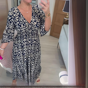 Losse Boho-jurk dames met V-hals en grafisch patroon – Enkellang - Elena Moretti