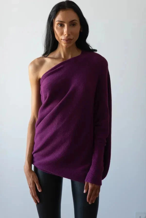 Aurora Asymmetric Sweater | Damestrui met Uniek Asymmetrisch Design en Veelzijdige Swing Kraag