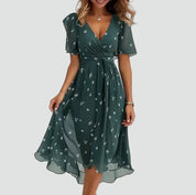 Bloemenprint Jurk Dames Zomer met V-hals en Luchtige Rok, Romantisch en Vrouwelijk - Fiora Belloni