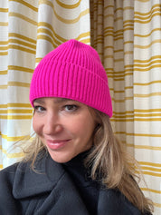 Serena Muts | Wol-Kasjmier Wintermuts in Neon Poppy Pink