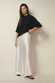 Chiara Satijnen Midi-Rok Dames – Elegante Rok met Hoge Taille en Glanzende Afwerking